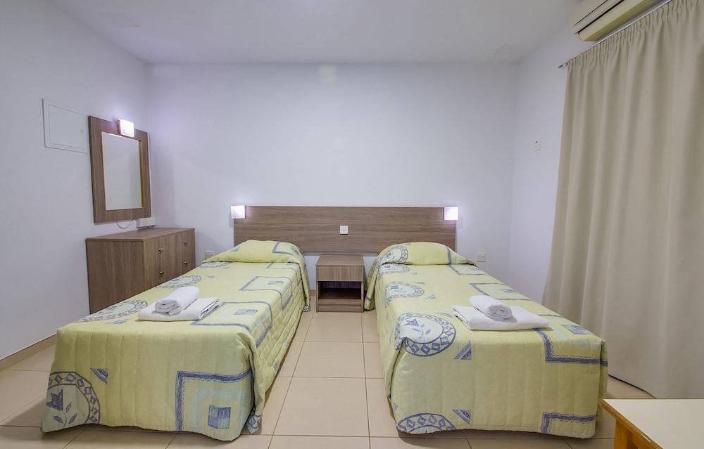 Green Bungalows Hotel Apartments Ajía Nápa Eksteriør bilde
